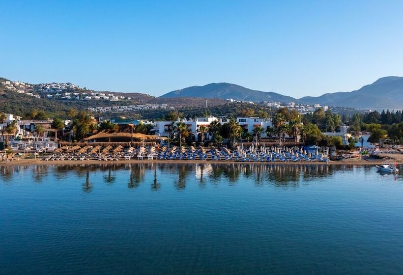 Costa Bitezhan Hotel   All Inclusive