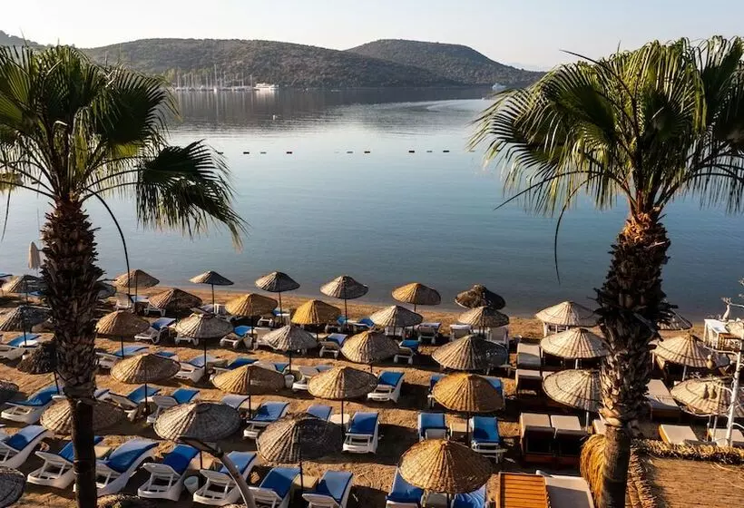 Costa Bitezhan Hotel All Inclusive