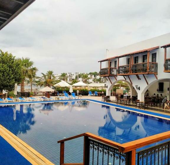 Costa Bitezhan Hotel   All Inclusive
