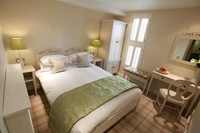 Отель Cotswold Grange