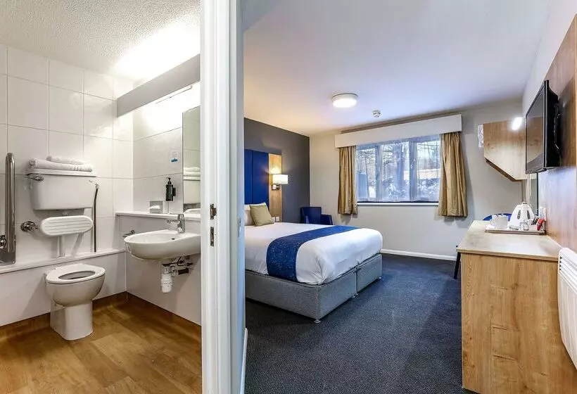 ホテル Days Inn London Stansted Airport