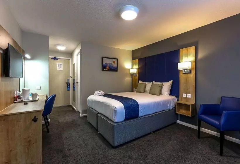 ホテル Days Inn London Stansted Airport