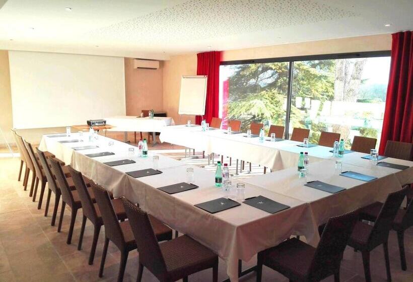 Отель Le Domaine Du Colombier