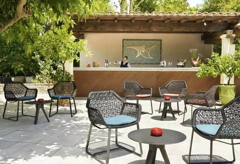 Отель Le Domaine Du Colombier