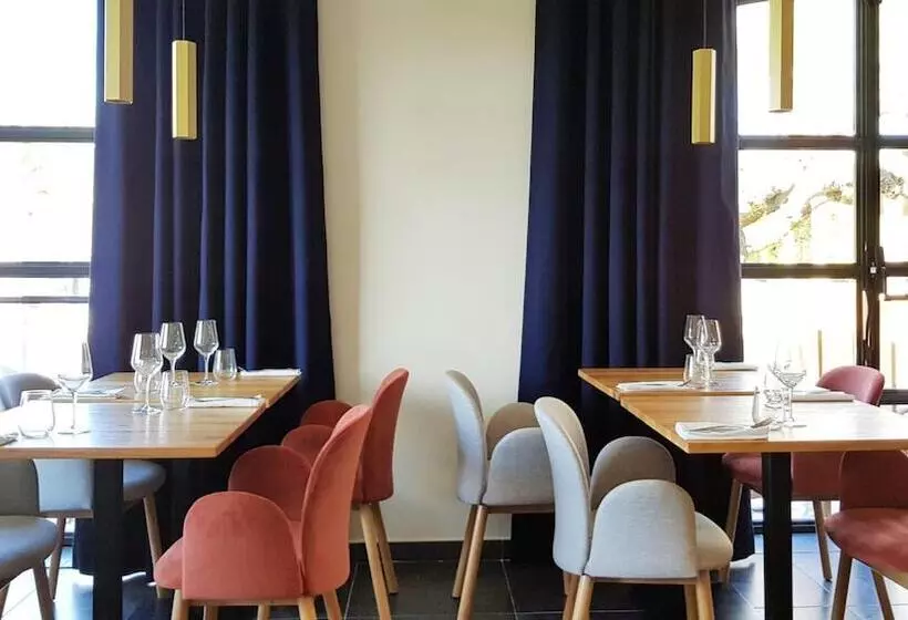 Отель Le Domaine Du Colombier