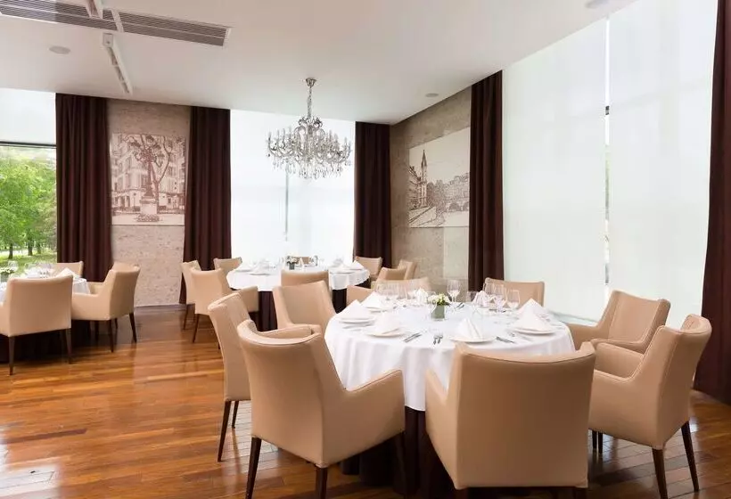 호텔 Doubletree By Hilton  Novosibirsk