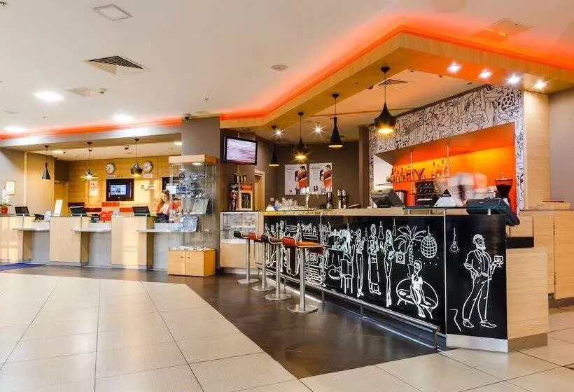 בית מלון כפרי Ibis Samara