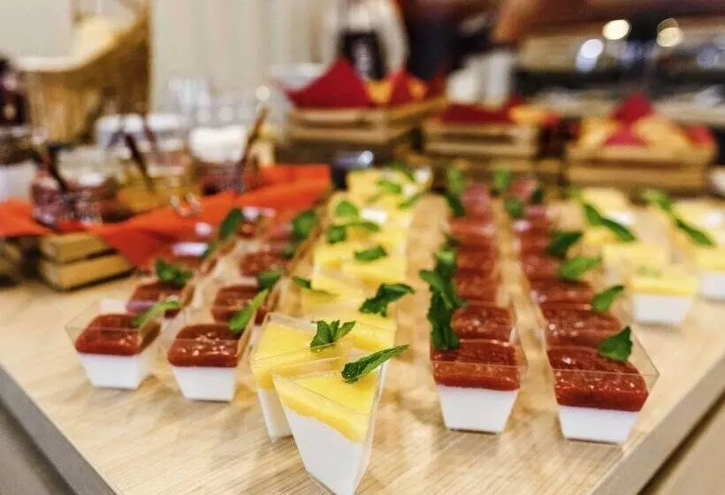 בית מלון כפרי Ibis Samara