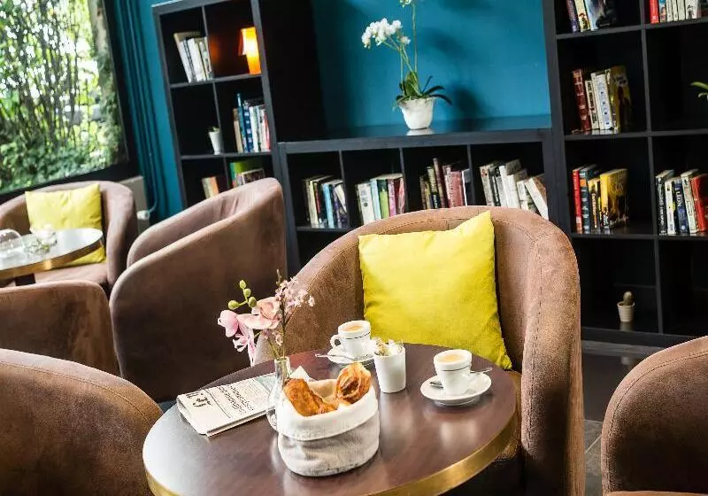 هتل Les Loges Du Park