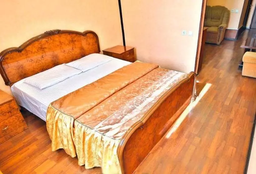 בית מלון כפרי Oasis