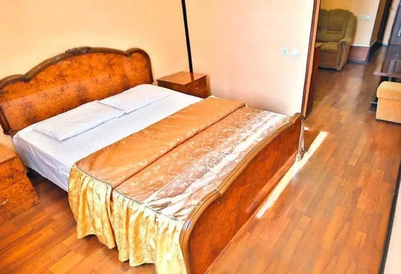 בית מלון כפרי Oasis