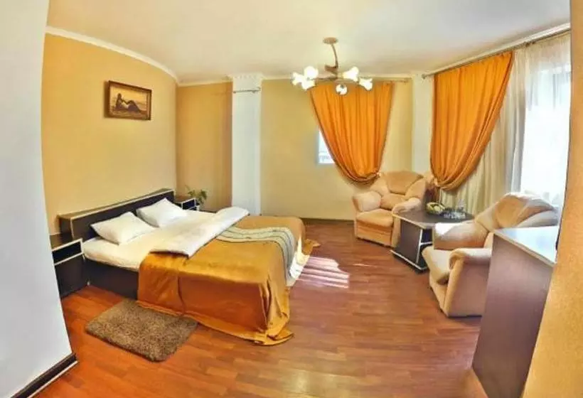 בית מלון כפרי Oasis