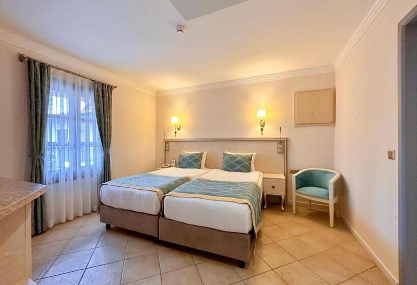 Отель Starlight Resort