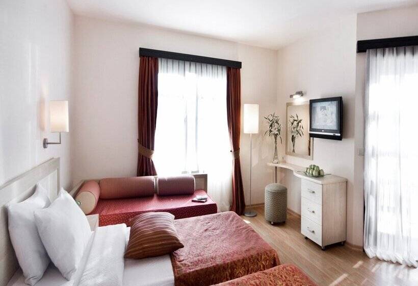 Отель Starlight Resort