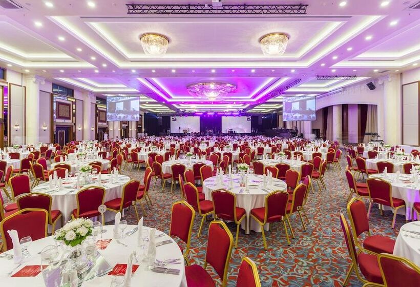 Отель Starlight Resort