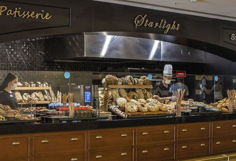 Отель Starlight Resort