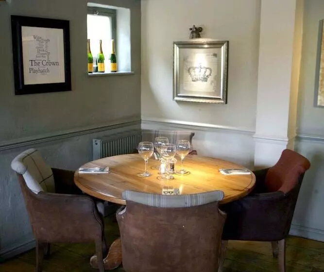 Hotel The Crown At Playhatch