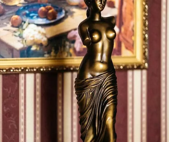 Tsentralny By Usta Hotels