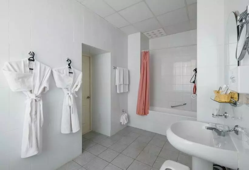 Tsentralny By Usta Hotels