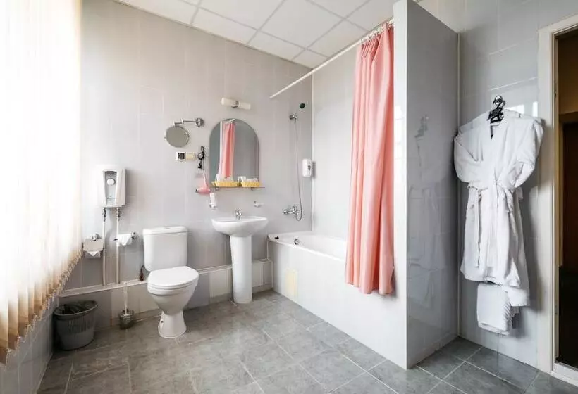 Tsentralny By Usta Hotels