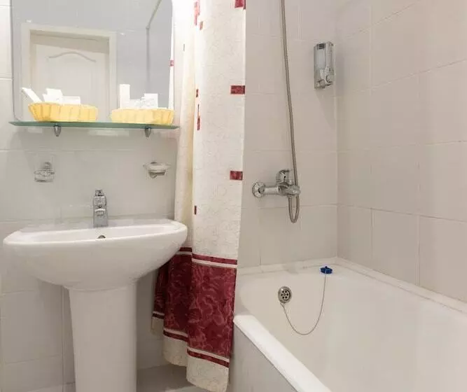 Tsentralny By Usta Hotels