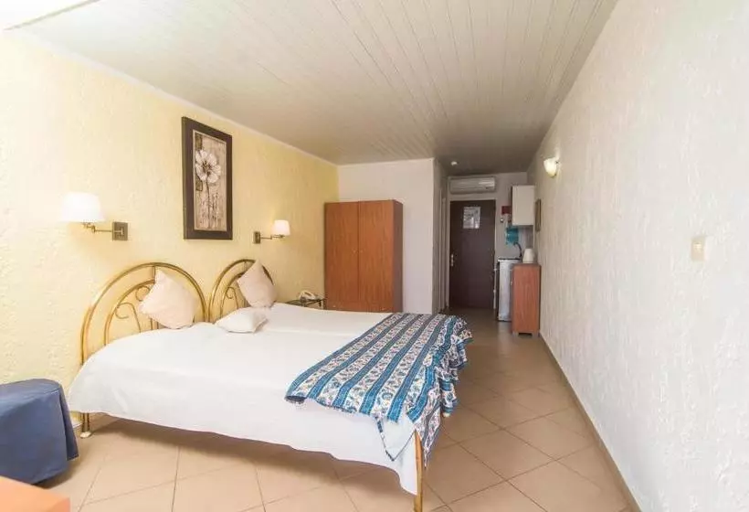 Kommeno Bay Apartments