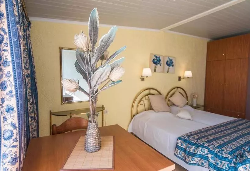 Kommeno Bay Apartments