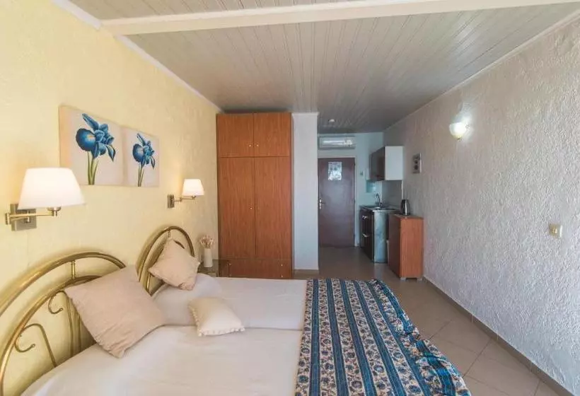 Kommeno Bay Apartments