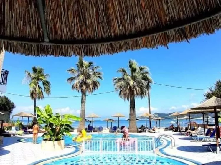 Maria S Beach Apartments