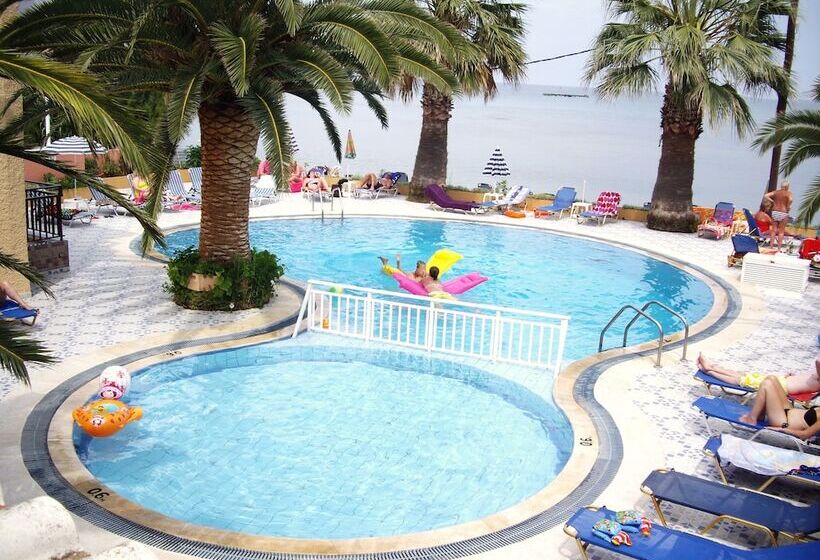 Maria  S Beach Apartments