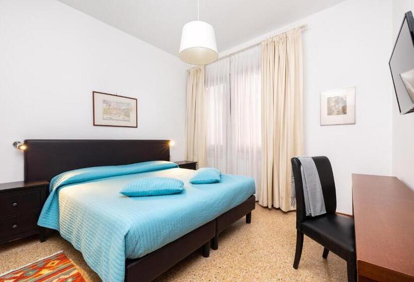 Residence Ca  Foscolo