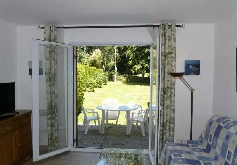 住所 Résidence Maeva Les Cottages du Golf