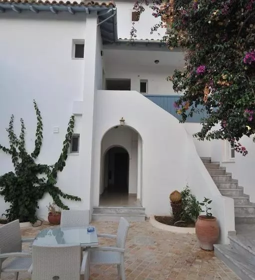 Resort Agios Nikitas