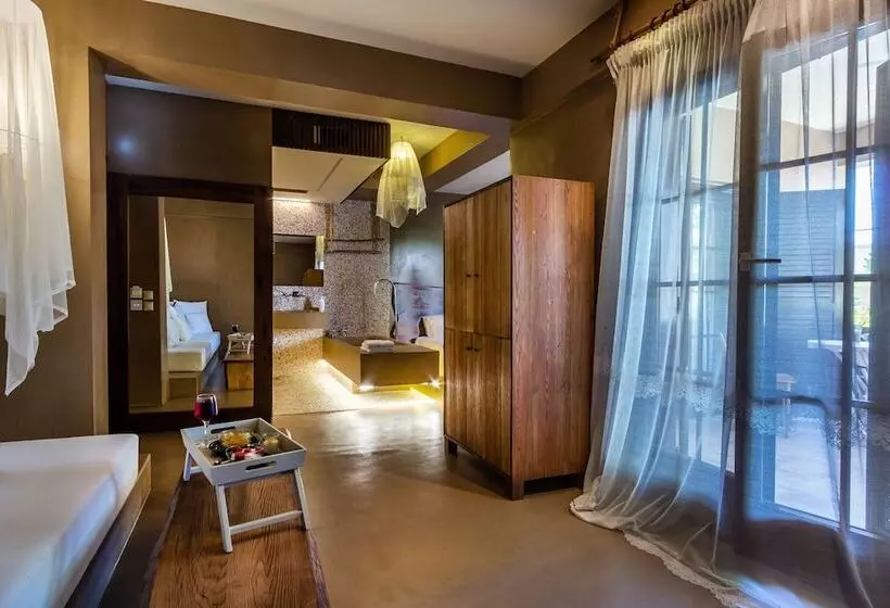 استراحتگاه Skopelos Holidays Hotel & Spa