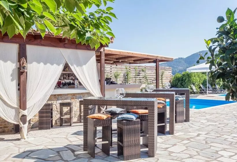 استراحتگاه Skopelos Holidays Hotel & Spa