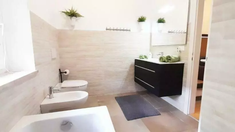 Home Suite Home Bed & Breakfast