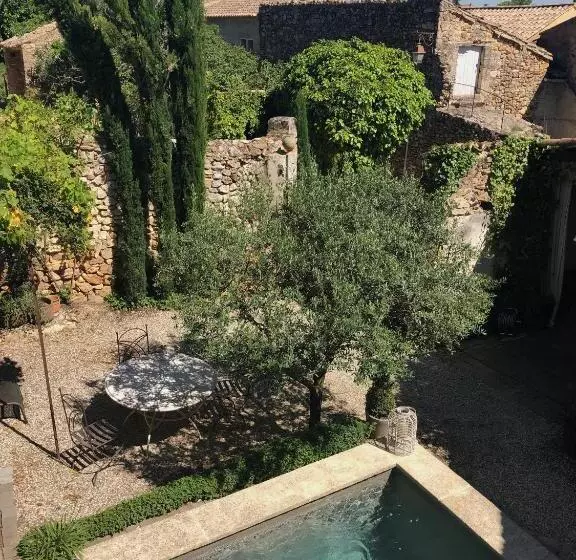 ベッドアンドブレックファースト La Maison Blanche Uzès