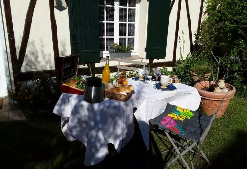 Aamiaismajoitus (B&B) Les Oyats