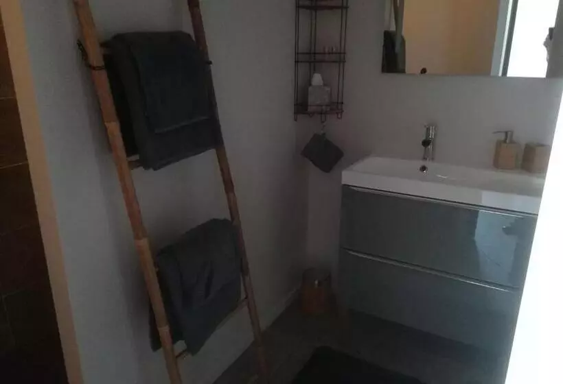 Aamiaismajoitus (B&B) Ti Gwennel