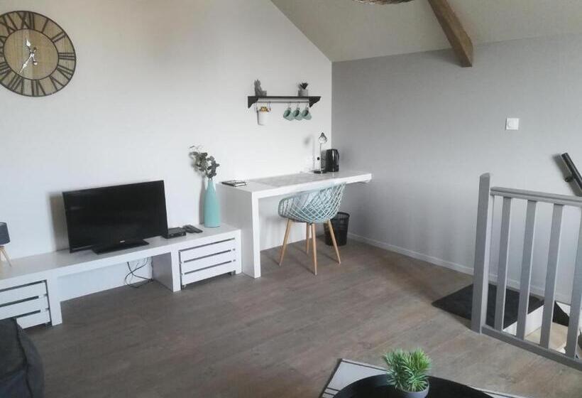 تختخواب و صبحانه Ti Gwennel