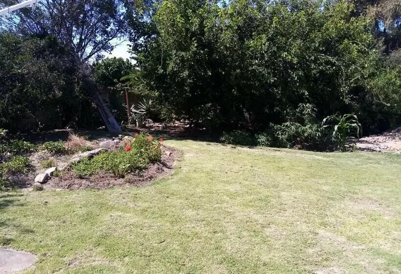 پانسیون H G Deluxe Guest Suites