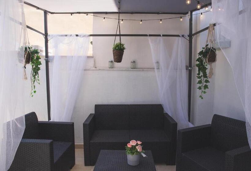 پانسیون Mea House And 2019