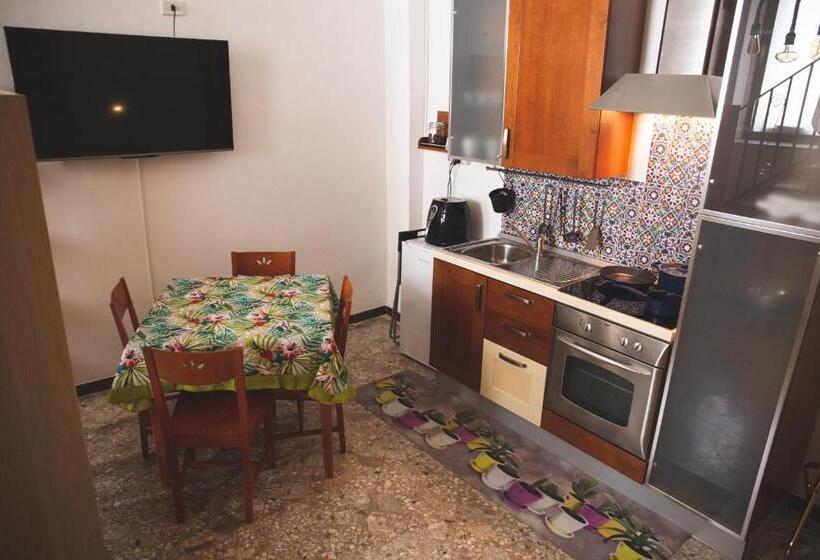 پانسیون Mea House And 2019