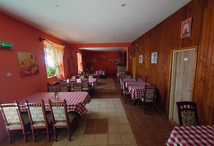 بنسيون Penzión & Bar Natali