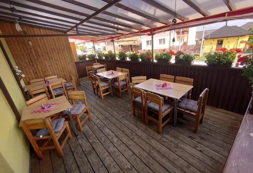 پانسیون Penzión & Bar Natali