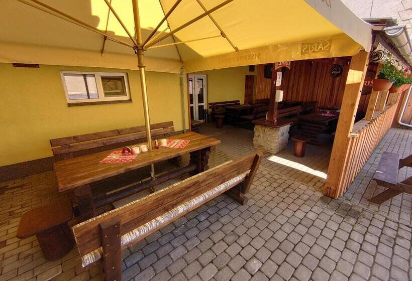 بنسيون Penzión & Bar Natali