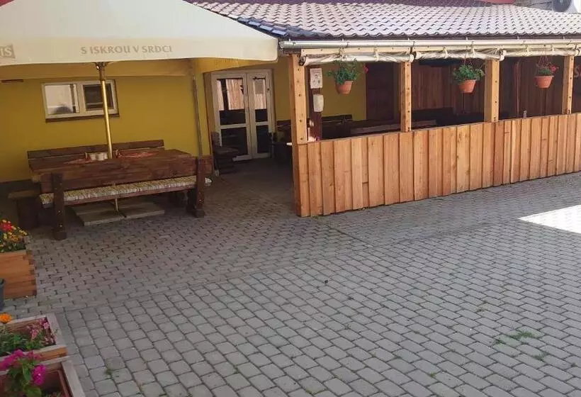 پانسیون Penzión & Bar Natali