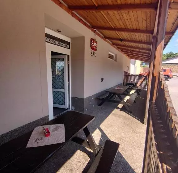 پانسیون Penzión & Bar Natali