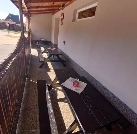 پانسیون Penzión & Bar Natali
