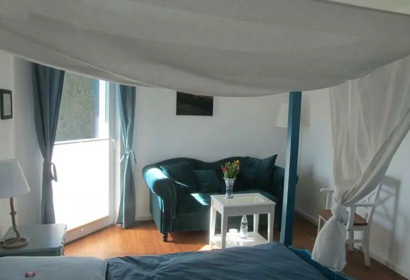 Aamiaismajoitus (B&B) Ankerhaus Ostholstein